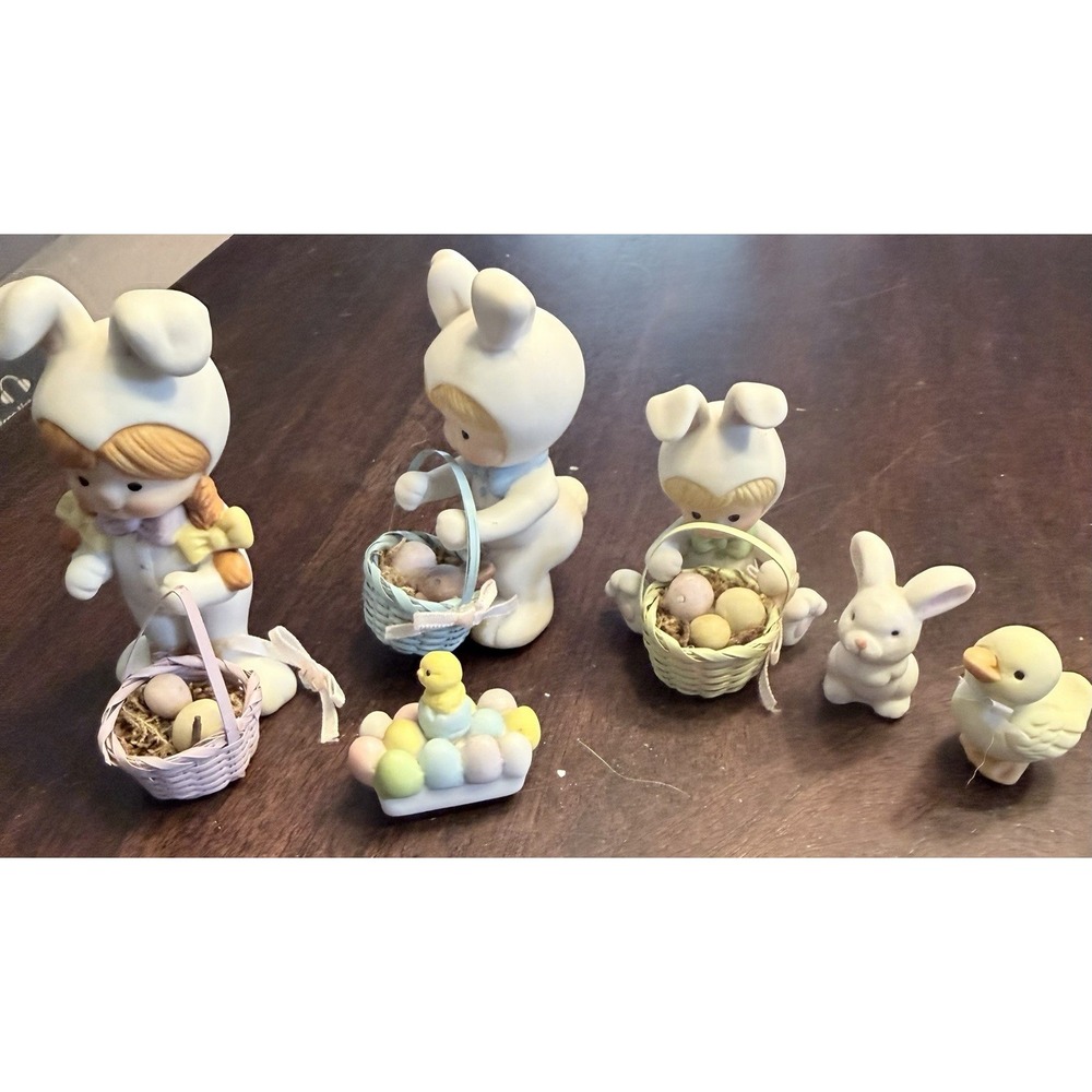 Enesco Country Cousins Lot of Eater Bunny Baskets Duck